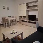 Lario Promenade: Family Friendly Apartment In Como